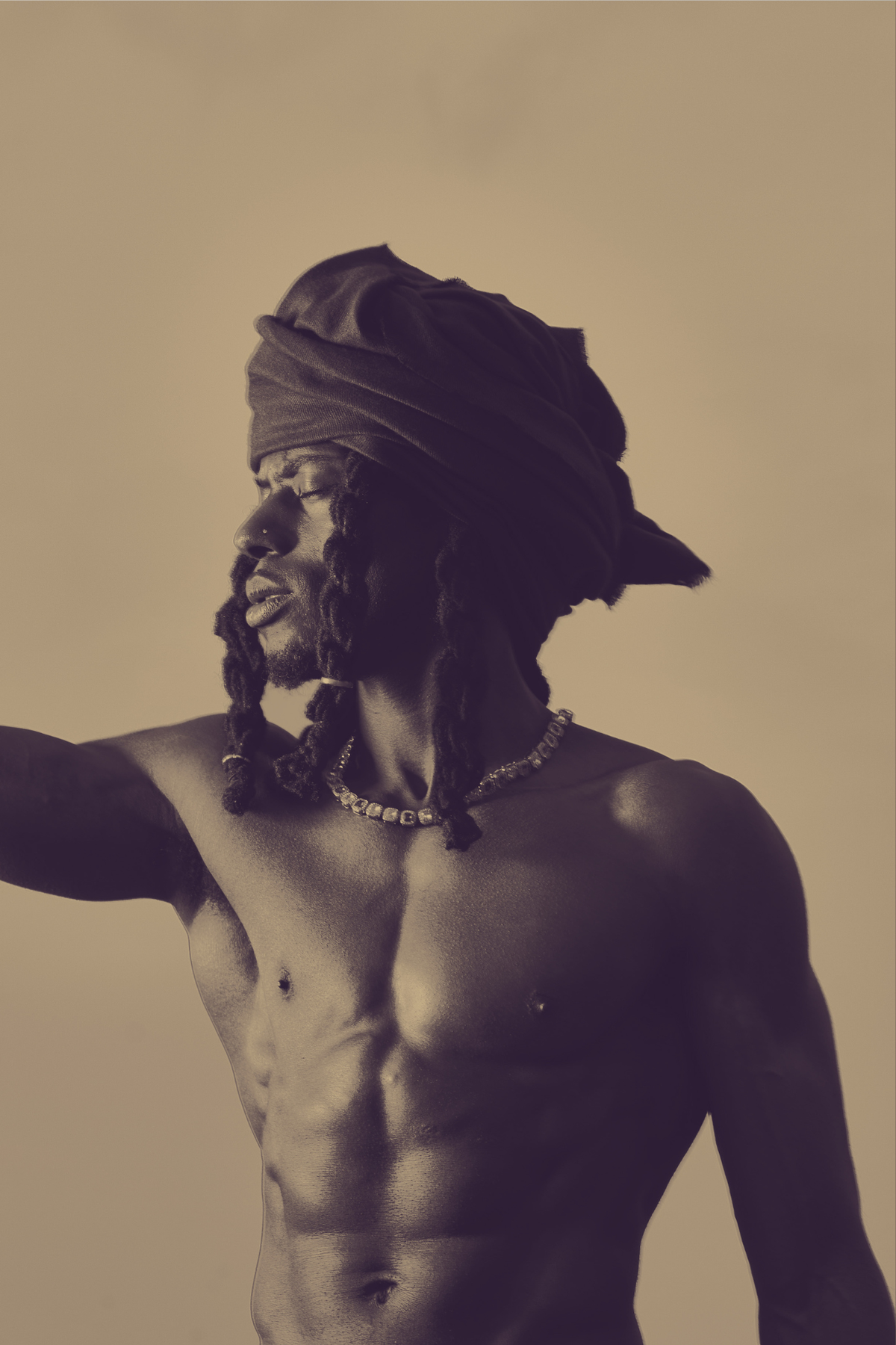 Feminine jewelry moment